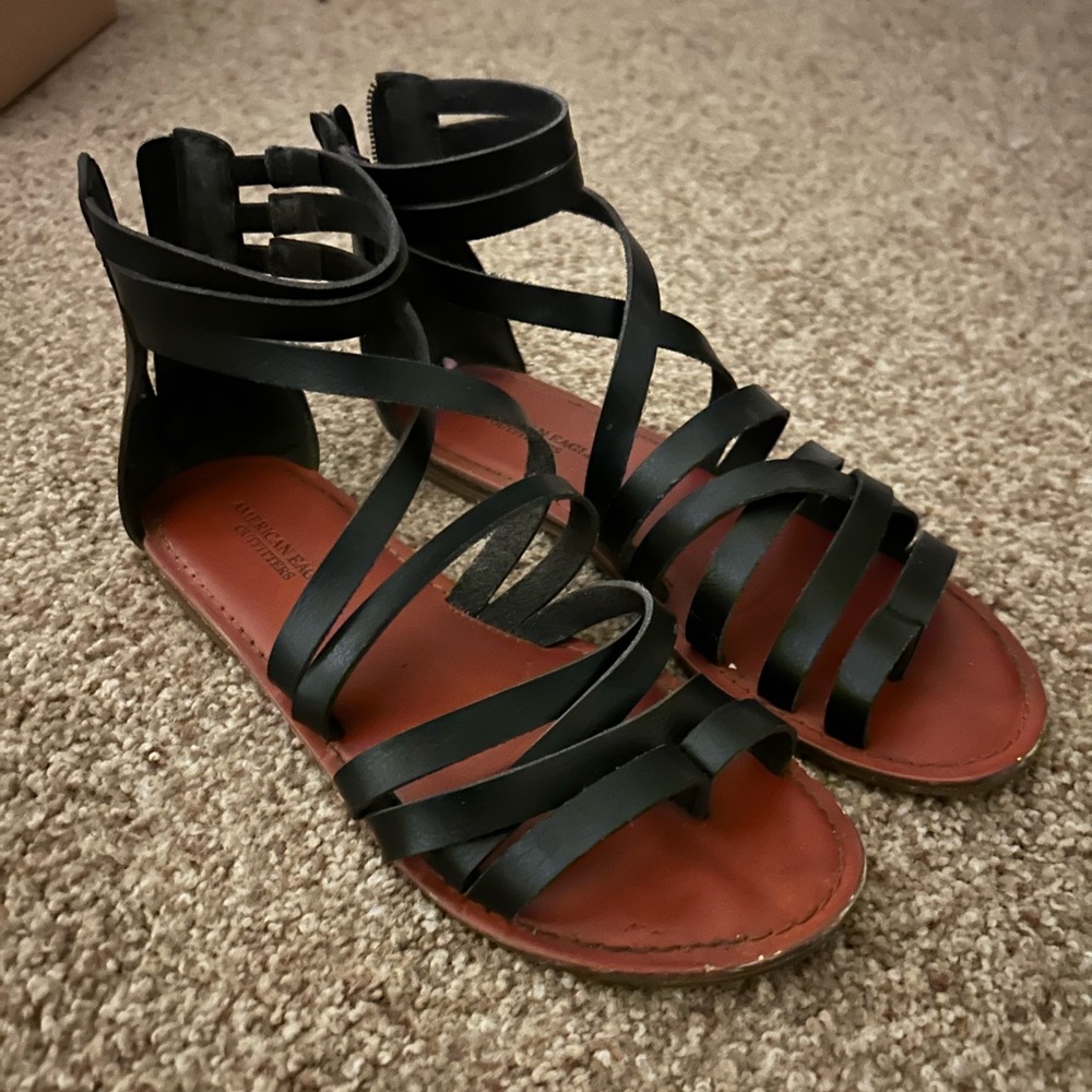 American Eagle black leather sandals